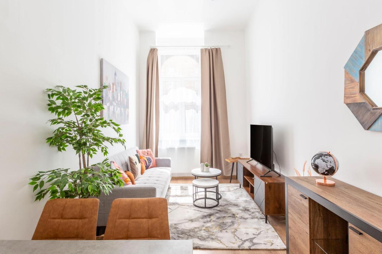 Cozy & Pleasant Homes In The Heart Of Budapest Eksteriør bilde
