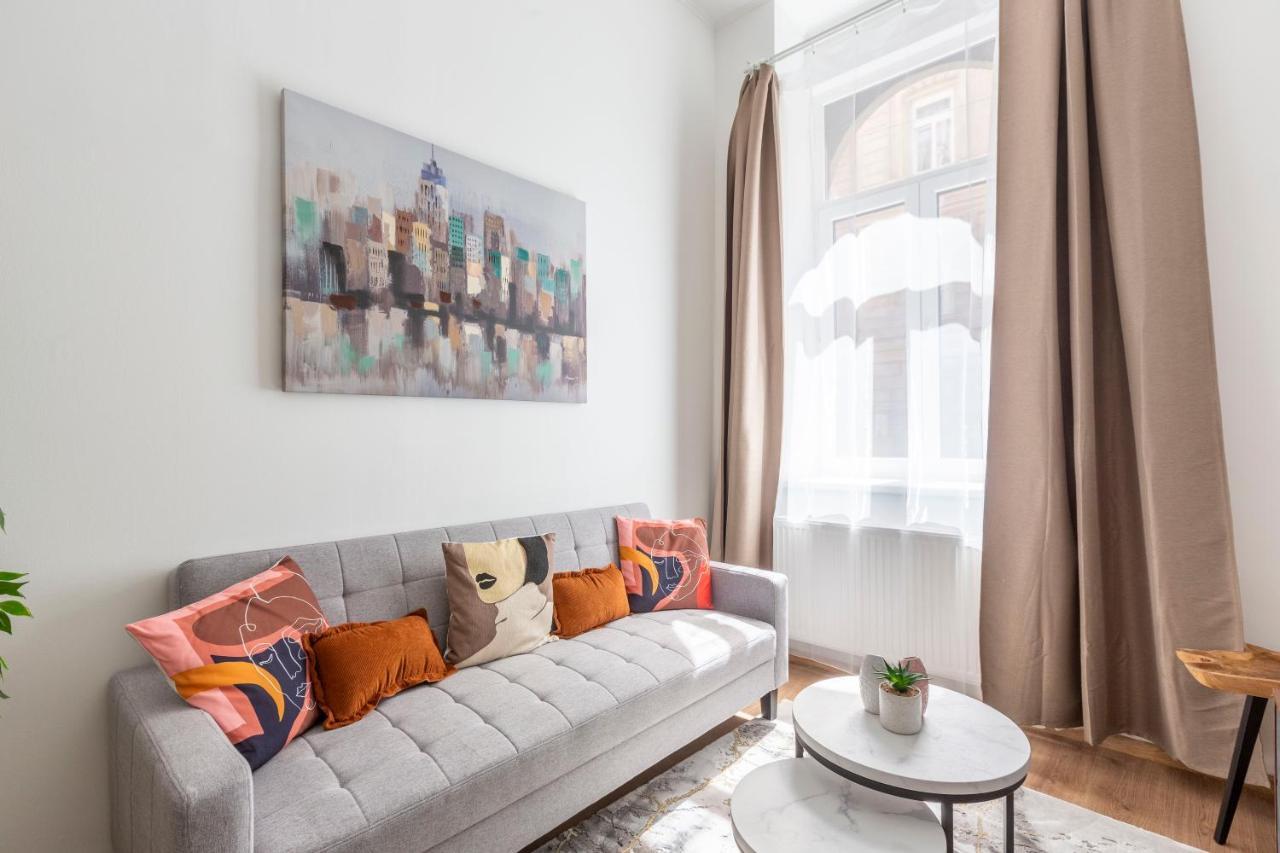 Cozy & Pleasant Homes In The Heart Of Budapest Eksteriør bilde