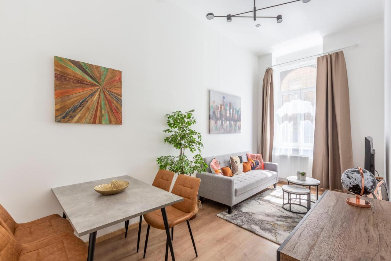 Cozy & Pleasant Homes In The Heart Of Budapest Eksteriør bilde